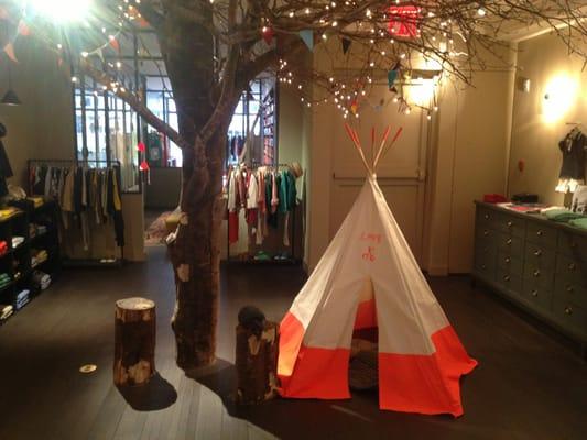 Bedding included with this teepee.