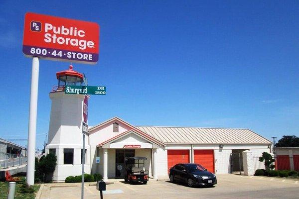 Public Storage