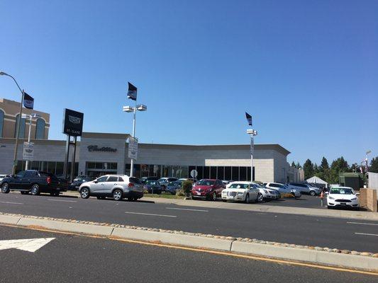 Cadillac dealership on Stevens Creek Blvd. Santa Clara, San Jose, California. autorow.org