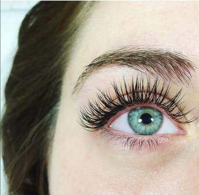 Classic Lashes by Hailee