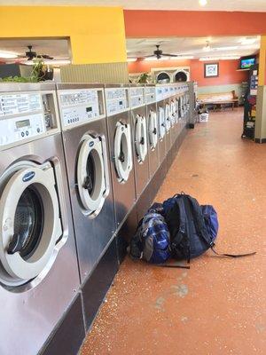 Dutch Girl Coin Laundry