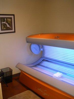 European Ultra Sun Tanning!  Comfortable, Well-Maintained, optional facial tanning