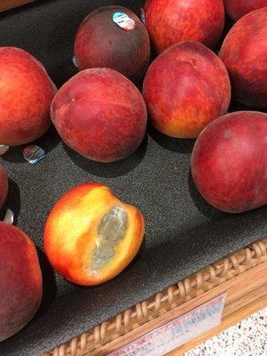 Nothing says "Publix quality" like rotting fruit