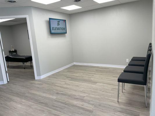 Our waiting room is designed to let Dr. Jonah know when patients are ready to be treated in an efficient manner. Your time is valuable to us