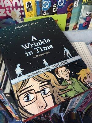 Omg, a wrinkle in time in graphic novel form!