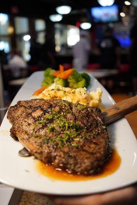 NEW YORK STRIP STEAK