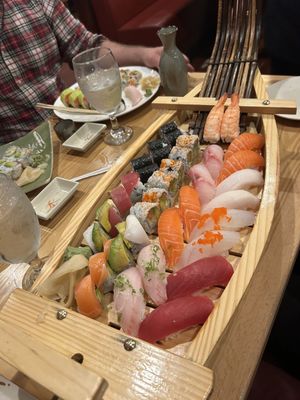 sushi for two (boat)