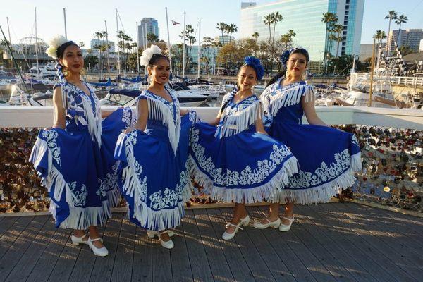 Folklor America Dance Company