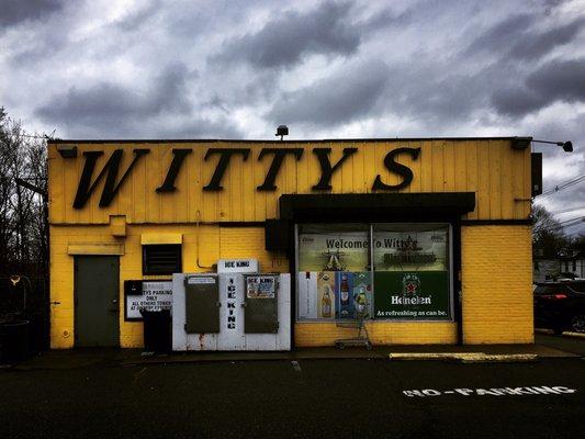 Witty's Liquors