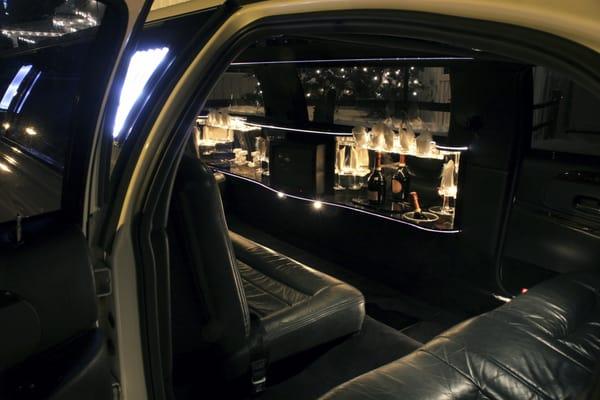 Kansas City limo has the most luxurious, posh, one-of-a-kind limousines in the area