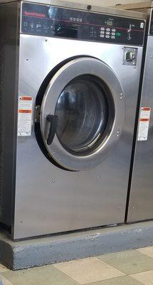 With the EXCEPTION of the SPEED QUEEN Machine, the machines are great and wash very professionally. The place is well maintained.