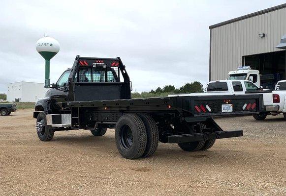 Custom flatbeds