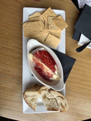 Baked Brie with raspberry