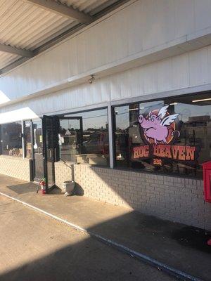 Store front of bbq shop