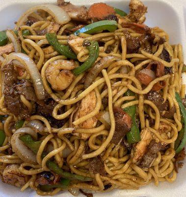 House Lo Mein