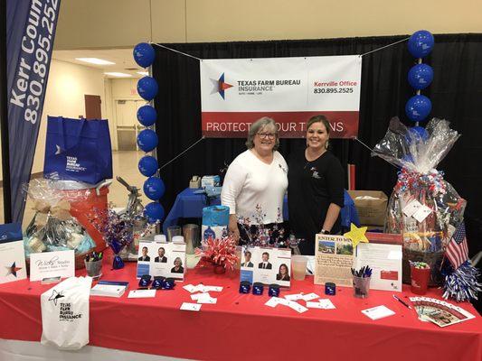 Agents Becky Priour and LisaPena at the 2017 Business Expo