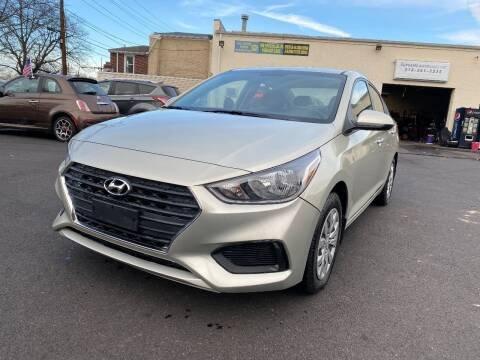 SUPREME AUTO SALES OFFERS BUY-HERE PAY-HERE 2018 HYUNDAI ACCENT SE 61K MILES, 1 -OWNER VEHICLE WITH A CLEAN CARFAX REPORT. BACKUP CAMERA 1.6