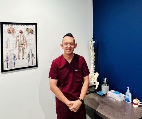 Dr. Nathan Nguyen, DC, MS is here to help you get out of pain, stay active, and enjoy the most out of your everyday potential!