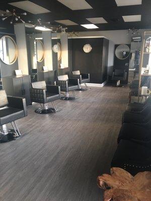 Fashion Savvy Beauty Bar