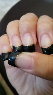 Pearl T. Nails