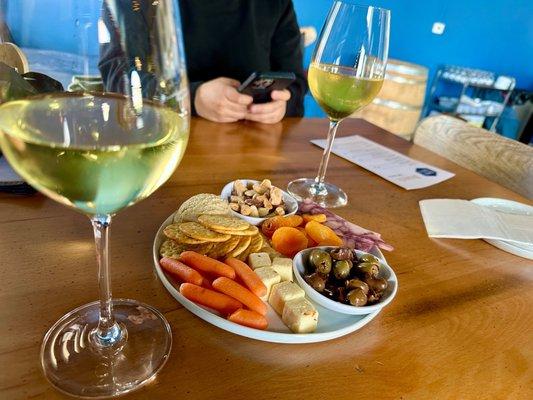 White wines and vegetarian charcuterie