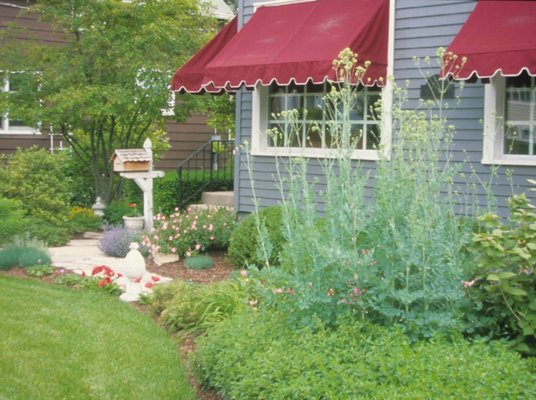 Best Small Garden Award, Glen Ellyn, IL