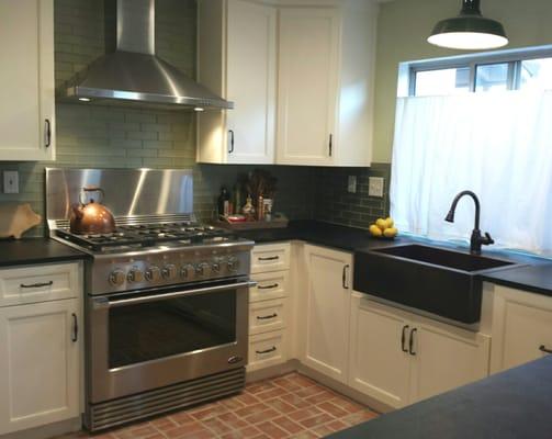 I am extremely happy with the cabinets that Woodcrafters Custom Cabinets made and installed this summer.   Bob is a fantastic craftsman!