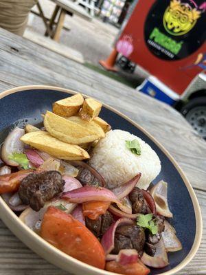 Lomo saltado