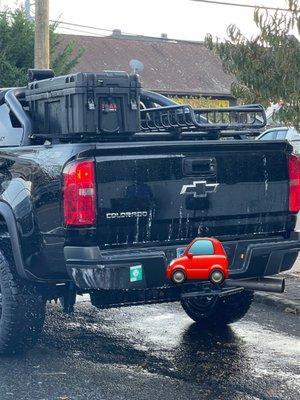 I appreciate the workers wiping the soap off my truck, but if the water isn't rinsing the soap, it's also not rinsing the dirt.