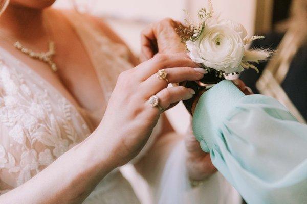 Mother/grandmother corsages