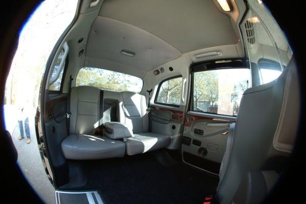 clean taxi, it is the best taxi in Austin, cheap taxi, cheap cab service, 15 passenger van, cab van