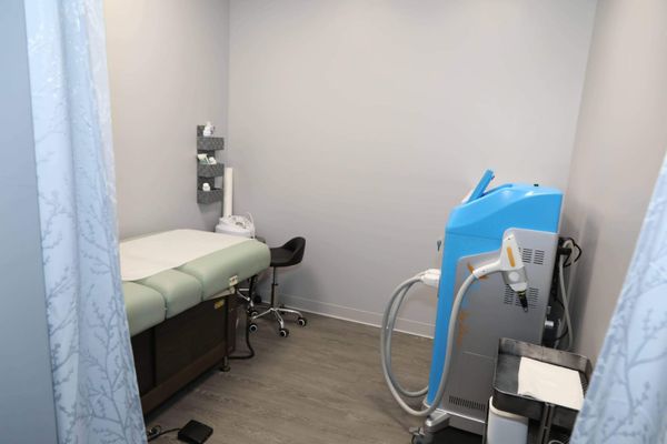 Laser treatment room