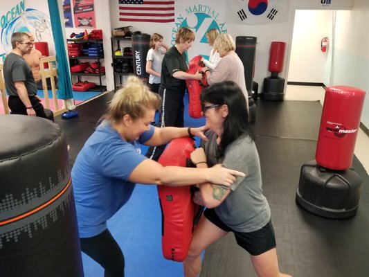 Female Self Defense Classes