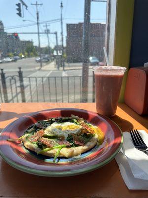 Flatbread and berry smoothie