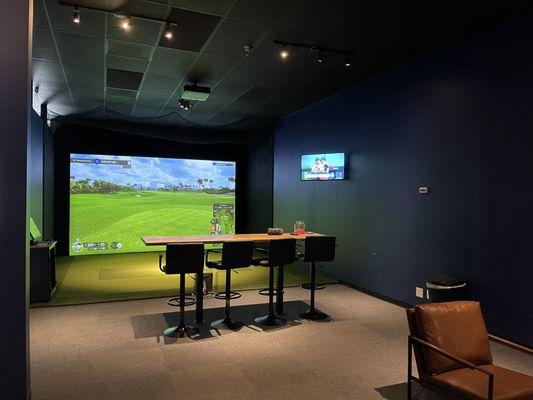 Watch games, tv, YouTube or other entertainment while golfing!