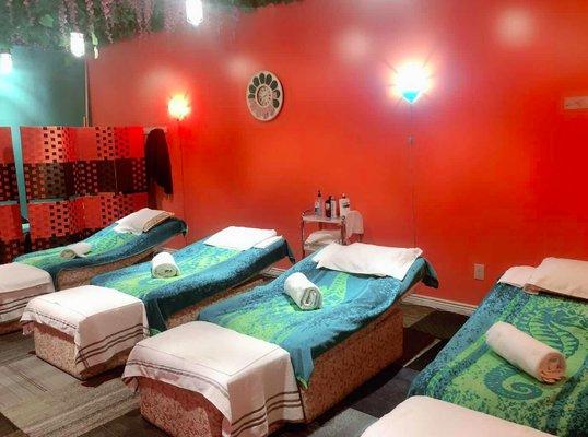 Body Massage in Dlone Tree