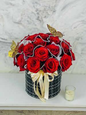 24 stems Roses