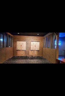 Two axe throwing lanes