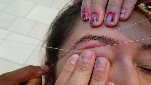 EYEBROW THREADING