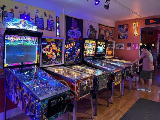 Old and new pinball games