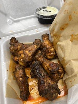 Great Buffalo wings! So good you could eat them without the sauce.