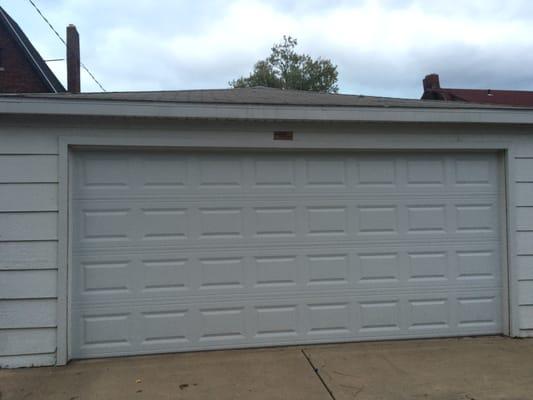 Nice 2 car Garage