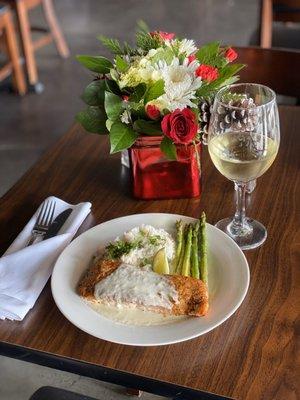 Cajun Salmon sided with grilled Asparagus and Cilantro White Rice. Nicely paired with a white wine.