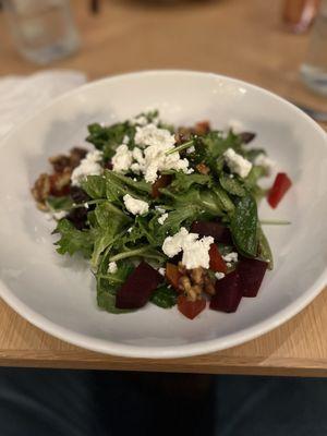 Roasted beet salad split