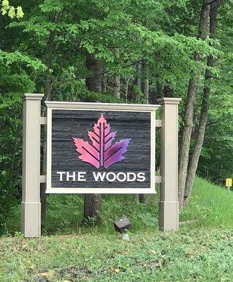 The Newly renovated Woods condominiums right in the heart of Canadian Lakes!