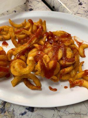 These fries were served to me like this -- clumped. (I put on the ketchup.) I don't recommend these. DEFINITELY!