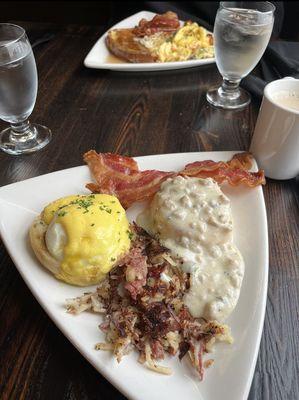 Assortment of breakfast food from the buffet! 10/10!!