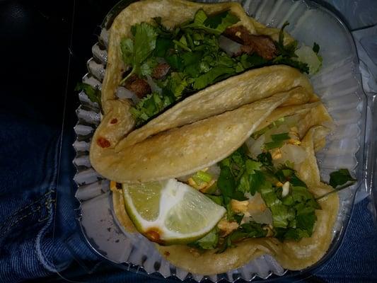 Mexicano tacos, steak on the top & chicken below. De-lic-ious