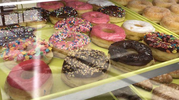 OMG Donuts