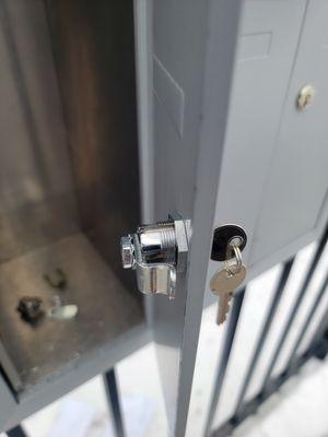 Mailbox lock replacement